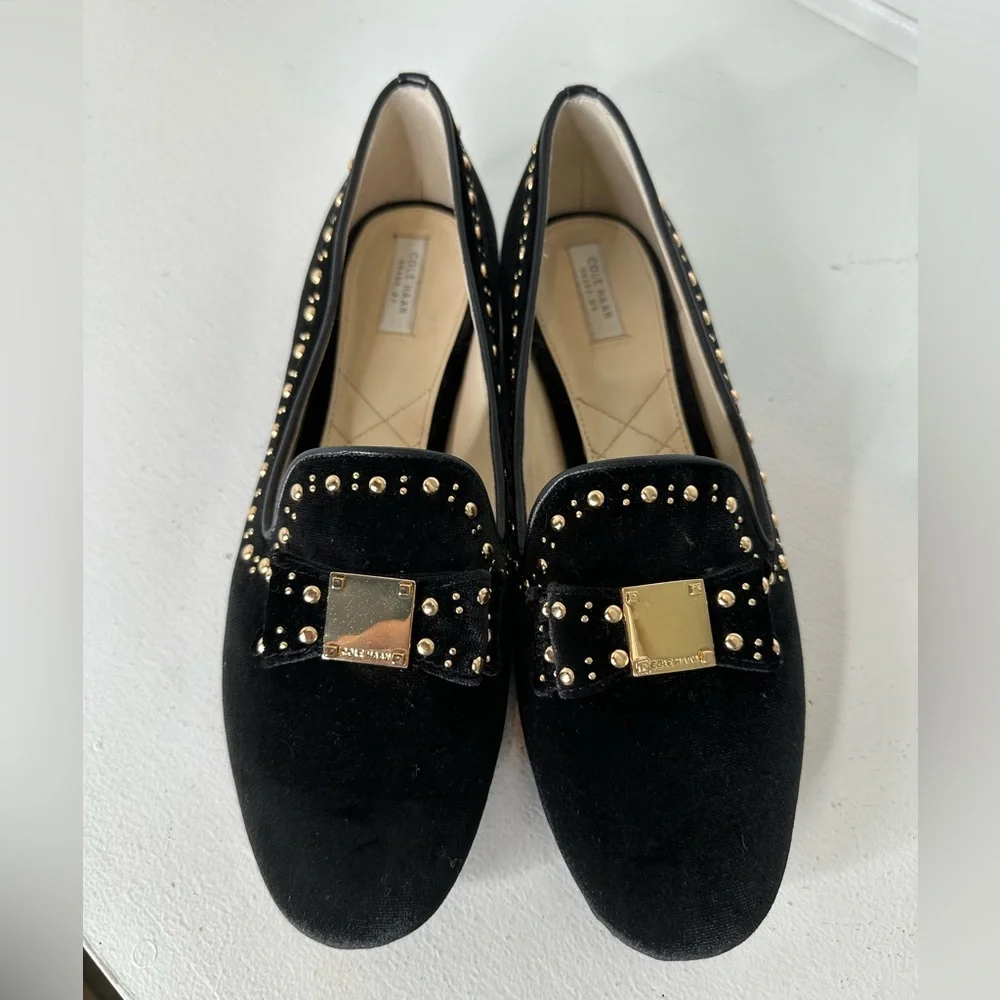 Cole Haan Black Velvet Studded Loafers Women’s 8.5B Gold Hardware Classic - Picture 4 of 10